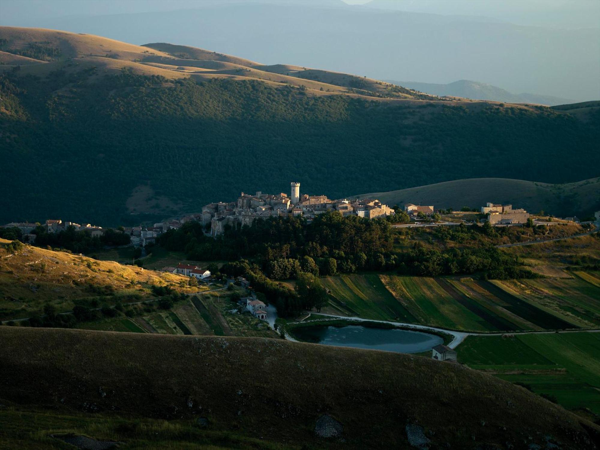 Sextantio Albergo Diffuso Santo Stefano Di Sessanio Eksteriør bilde