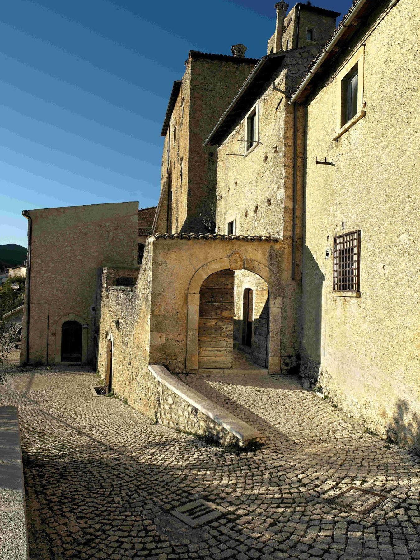 Sextantio Albergo Diffuso Santo Stefano Di Sessanio Eksteriør bilde